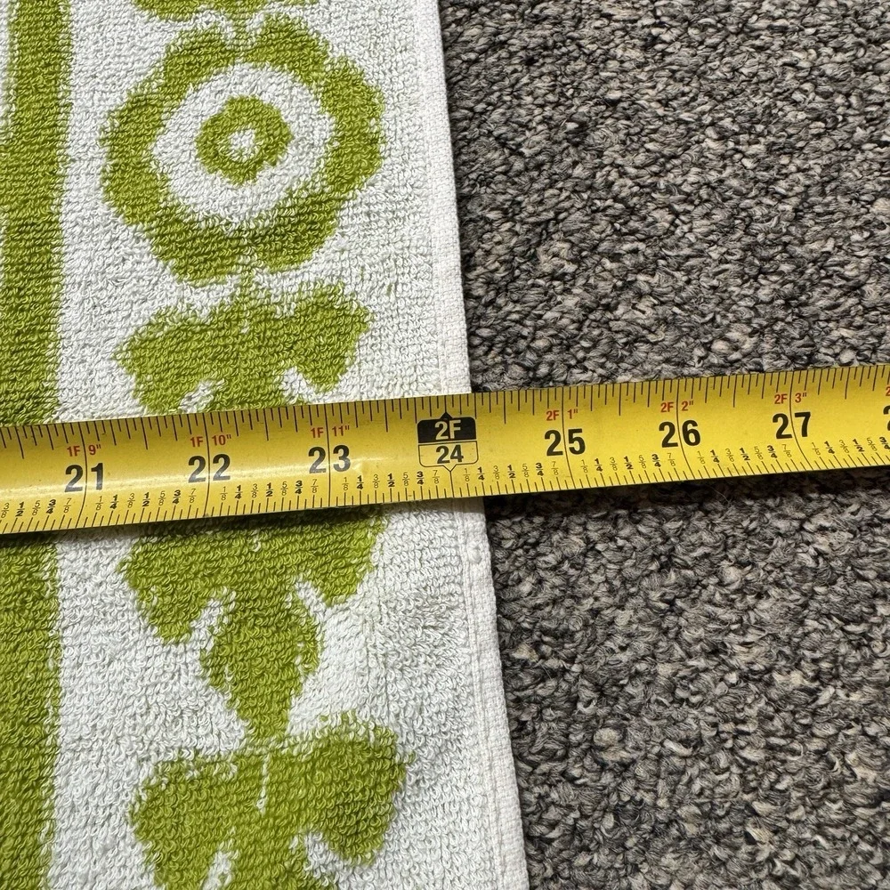 Vintage Fashion Manor Bath Towels Decorator Set of 2 Avocado Green Fringe MCM